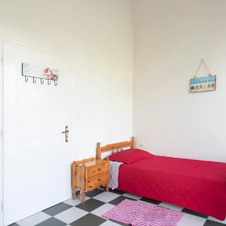Feriehus Vacation House In Mikri Mantinia